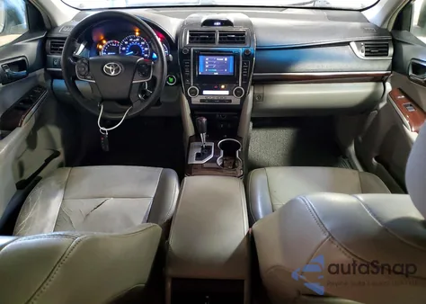 2012 Toyota Camry Base z USA, uszkodzony, nr VIN 4T1BF1FK6CU512277